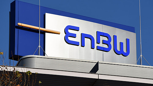 EnBW testet induktives Laden von E Bussen während der Fahrt EID